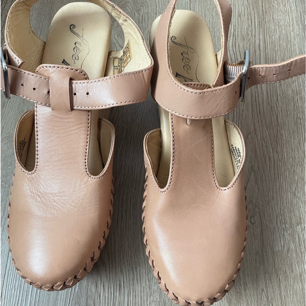 Free people clogs